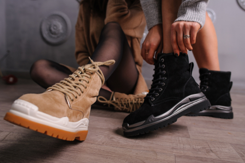 Industry Benchmarks 2021 Q4: Γυναικεία & Ανδρικά Παπούτσια